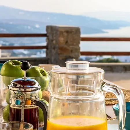 Vakantiehuis Luxurious Mykonian Blue Oasis With Private Pool Kalafatis