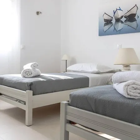 Luxurious Mykonian Blue Oasis With Private Pool Vakantiehuis